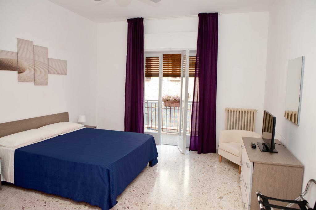 Апартаменты Maipiusenza House Монополи Экстерьер фото